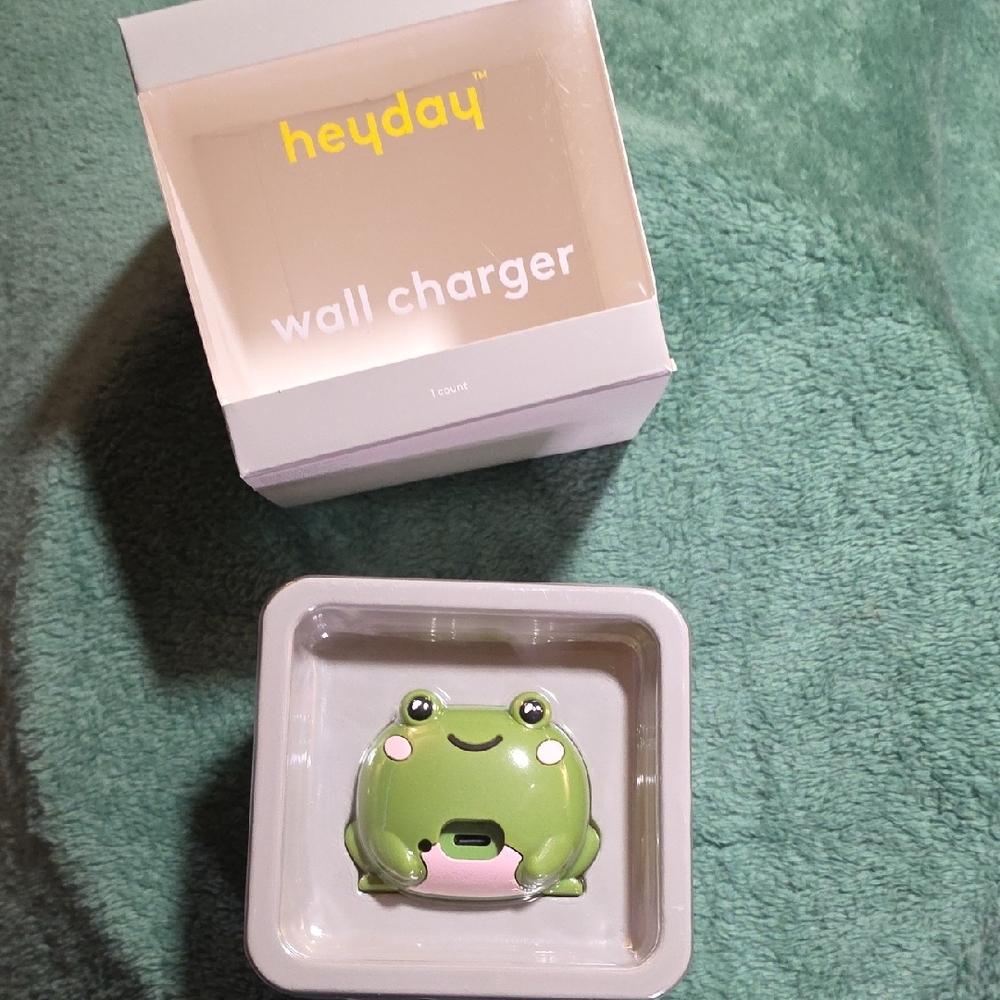 Heyday‎ Green Frog Wall Charger